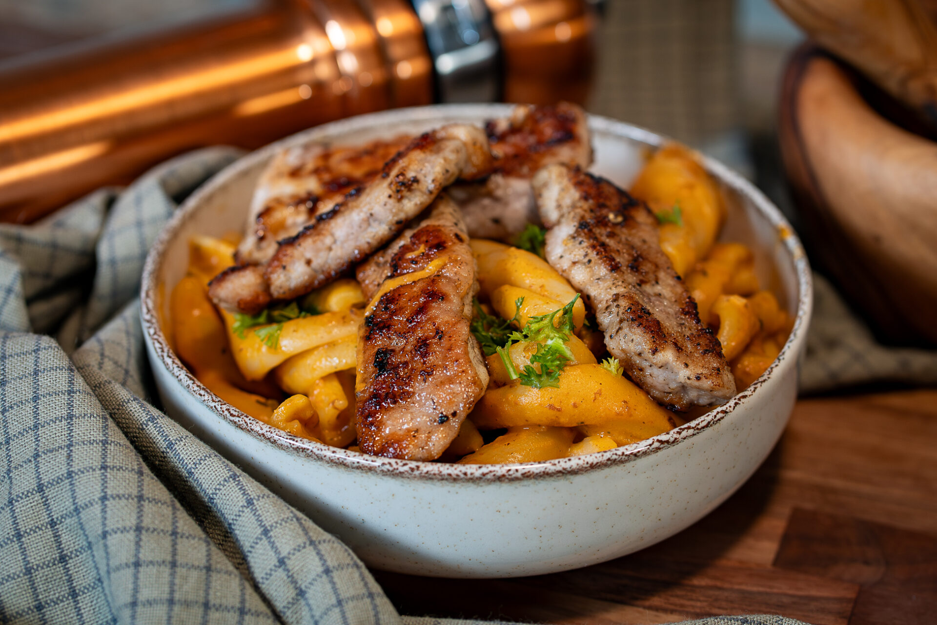 Senf-Sahne-Nudeln mit Schnitzelstreifen - Unger´s Kitchen